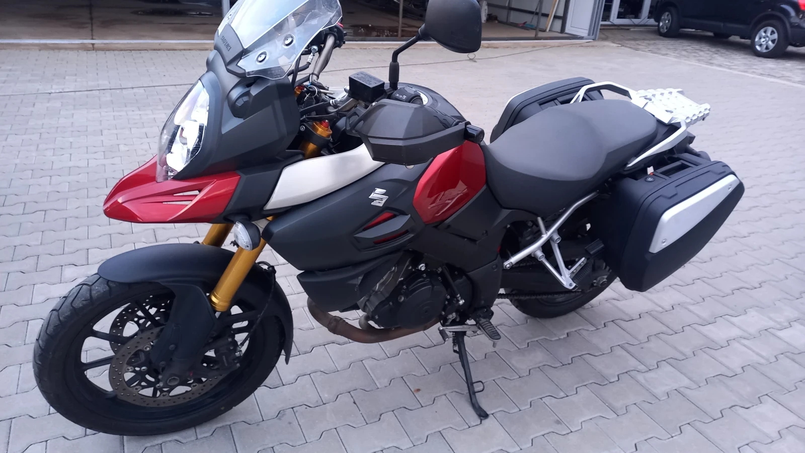 Suzuki V-strom DL 1000 A 20000 KM. - изображение 2