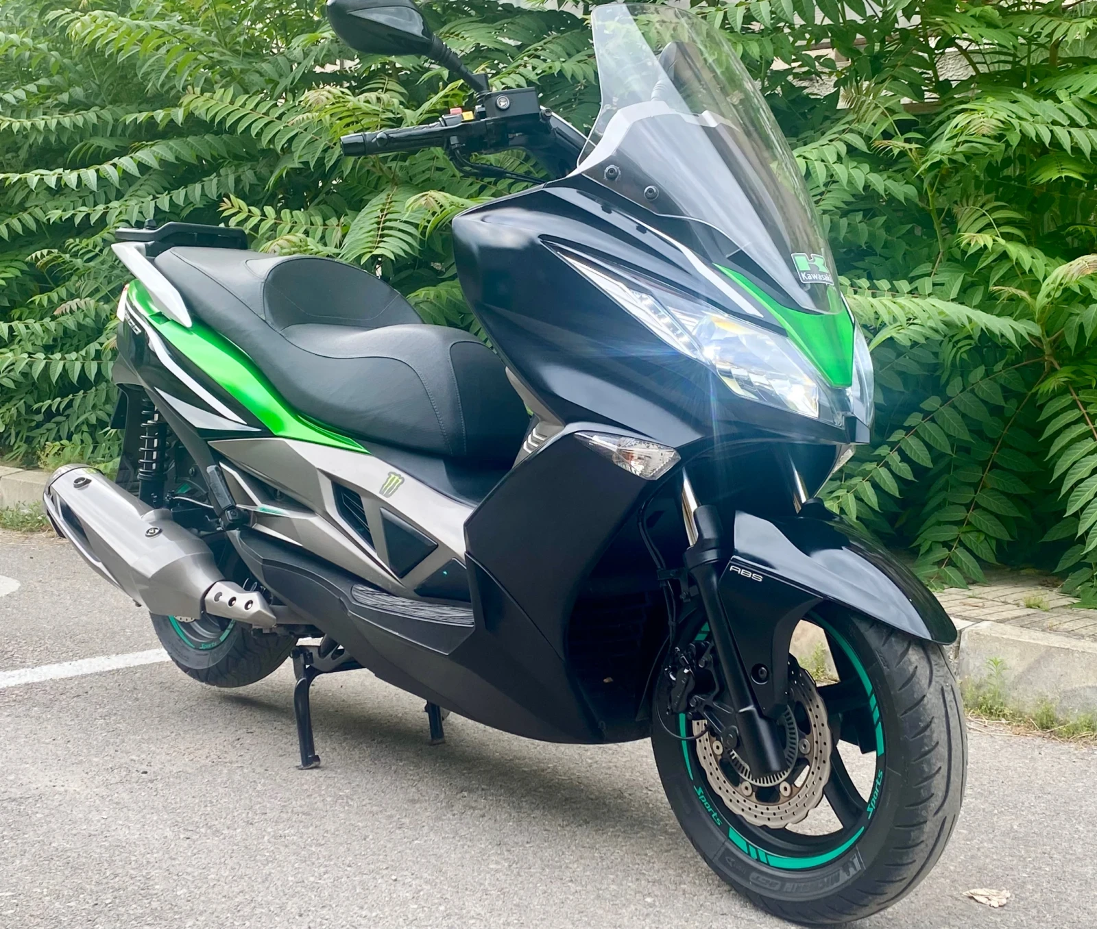 Kawasaki J300 300куб. 28 к.с., снимка 10 - Мотоциклети и мототехника - 54946100