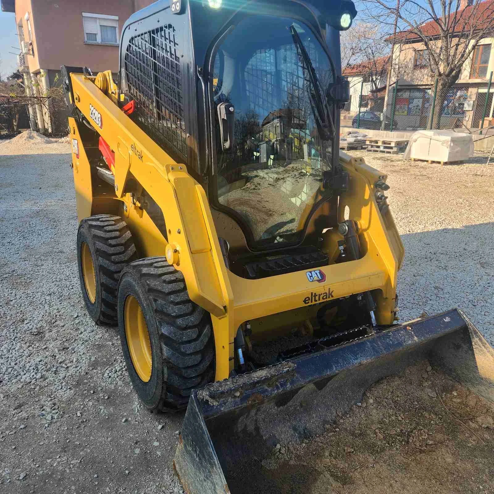    Cat 232D3 | Mobile.bg   1