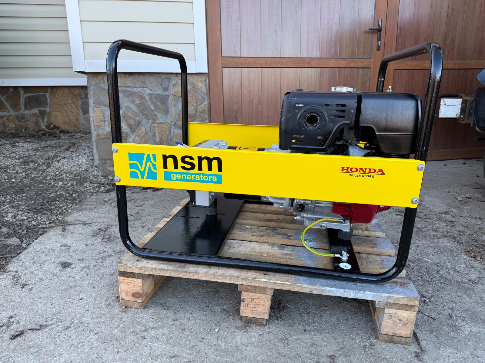 Допълнително оборудване Електроагрегат Бензонов монофазен генератор / агрегат HONDA 6.5 K, снимка 3 - Индустриална техника - 53839412