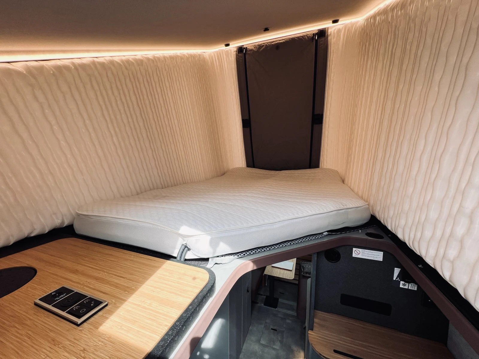  HYMER / ERIBA 4X4 MERCEDES Venture S    | Mobile.bg   12