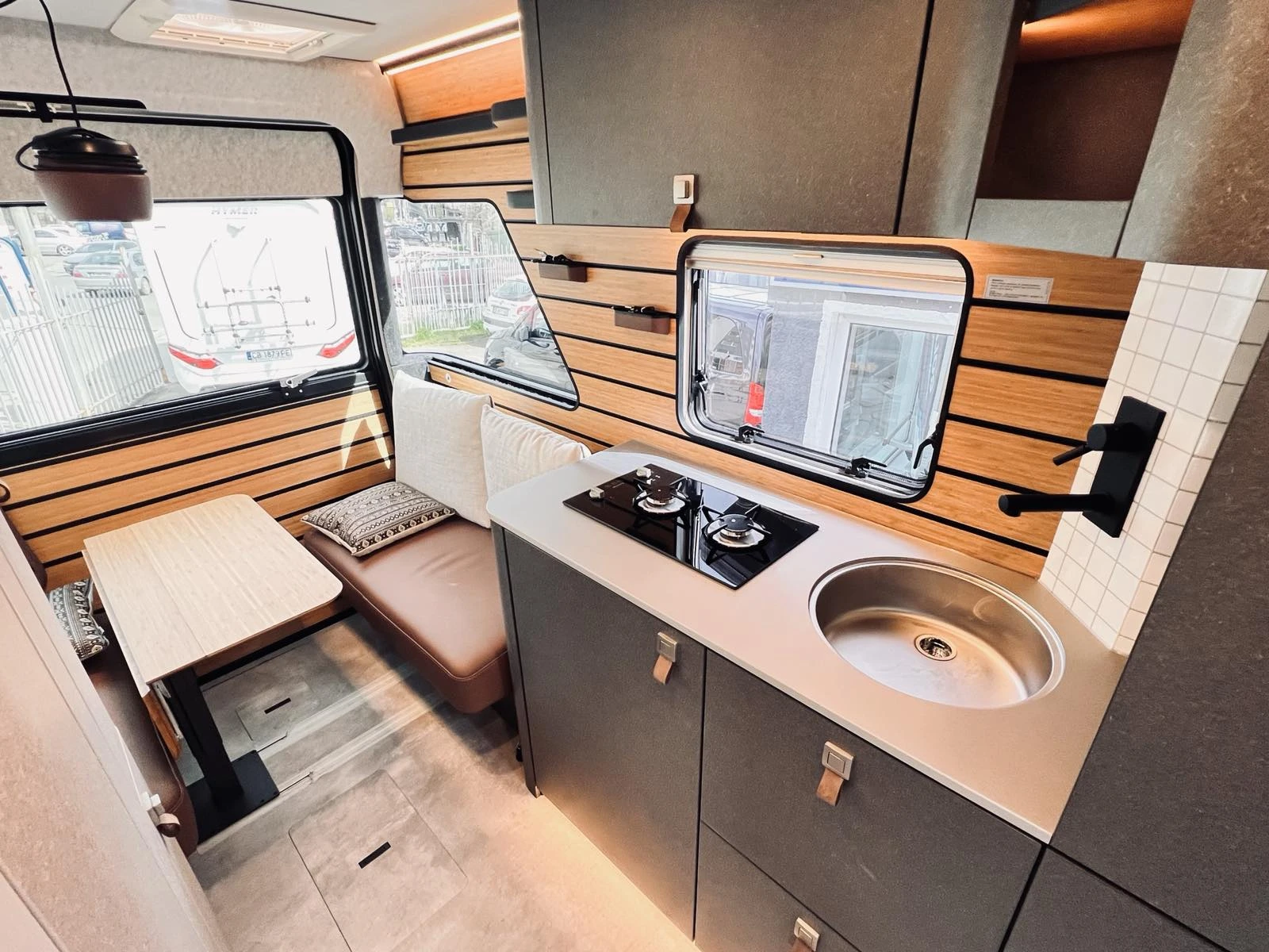  HYMER / ERIBA 4X4 MERCEDES Venture S    | Mobile.bg   11