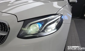 Mercedes-Benz E 220 Cabriolet, снимка 8