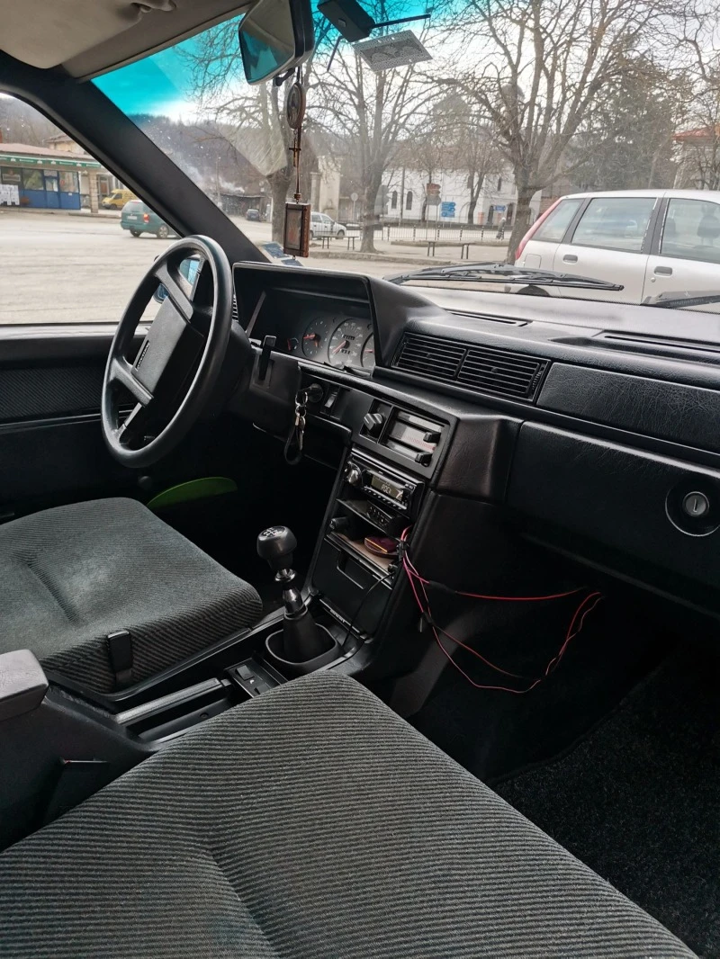 Volvo 744 2.4 TD, снимка 9 - Автомобили и джипове - 46653999