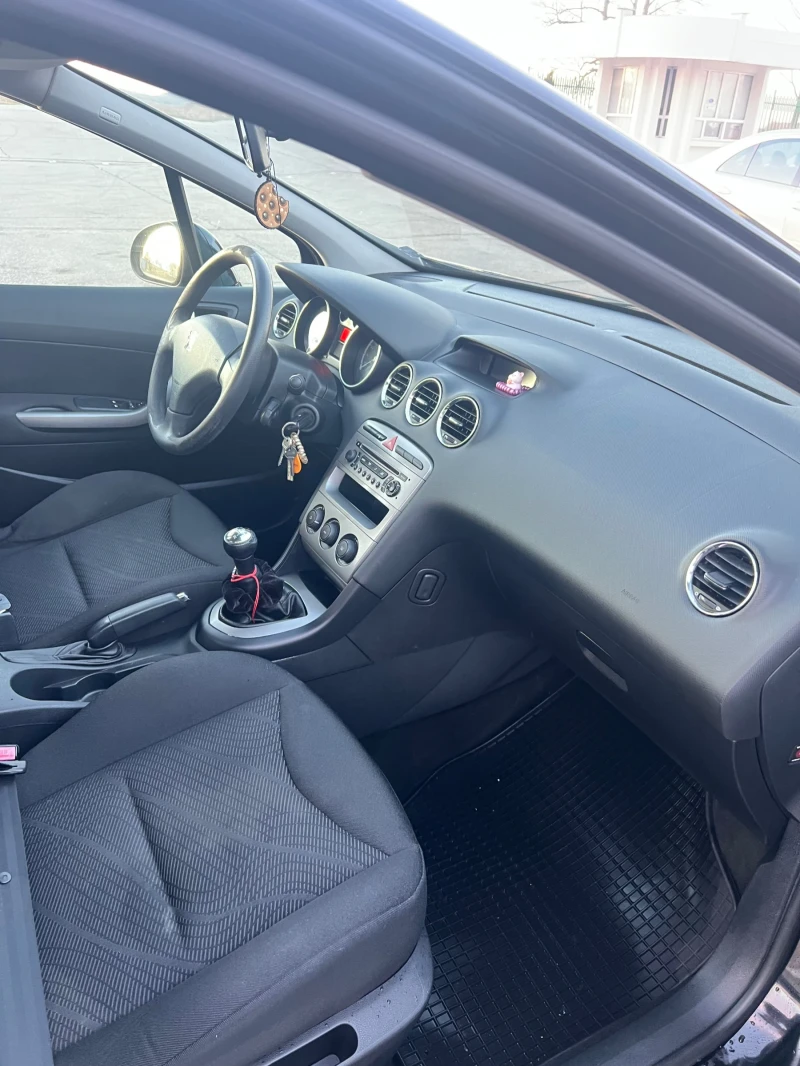 Peugeot 308 1.4 , снимка 10 - Автомобили и джипове - 48361469