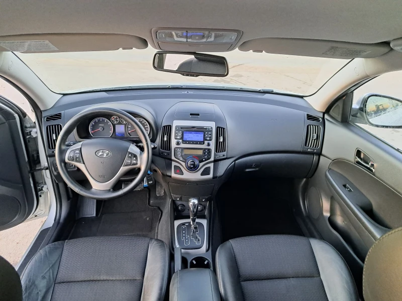 Hyundai I30 2.0i, снимка 9 - Автомобили и джипове - 48826340