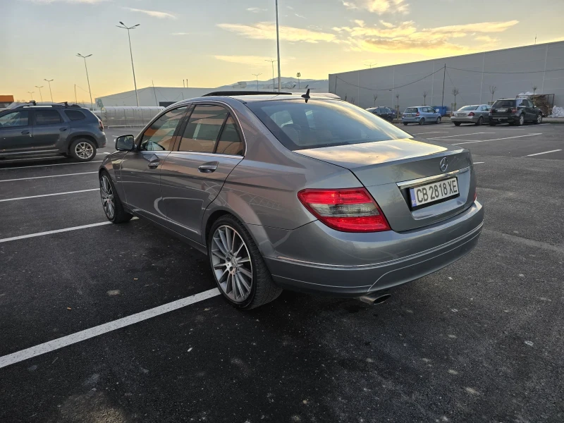 Mercedes-Benz C 220 220, снимка 4 - Автомобили и джипове - 49307236