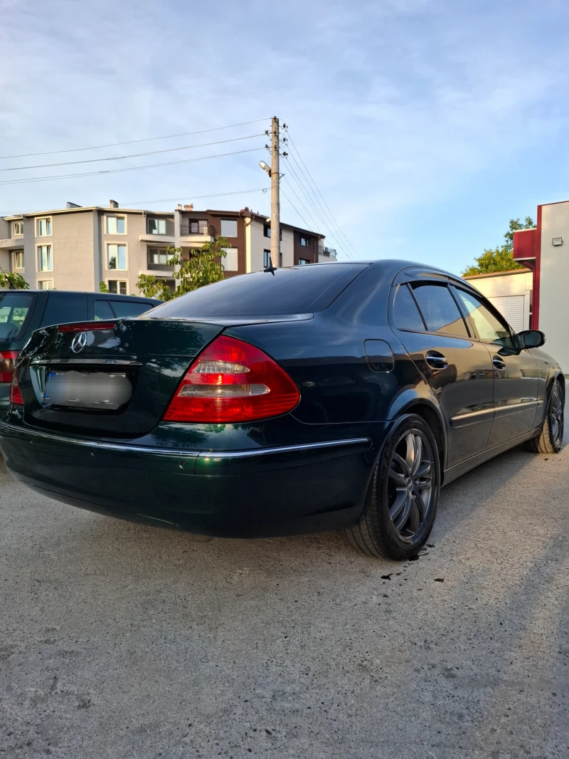 Mercedes-Benz E 270, снимка 5 - Автомобили и джипове - 49357104