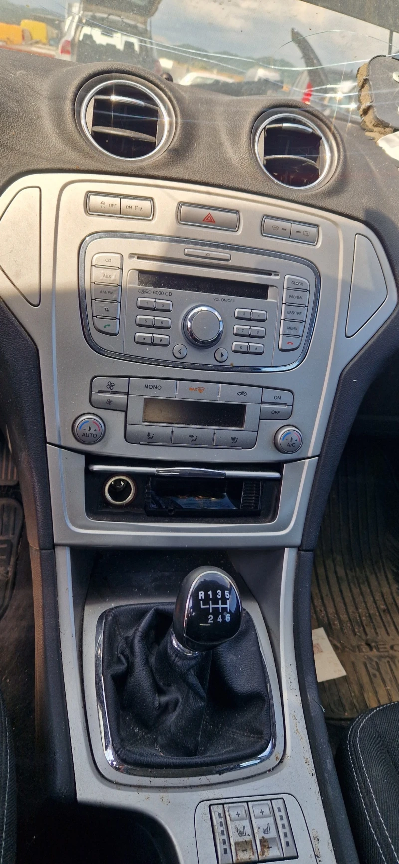 Ford Mondeo 2.0 tdci 140кс на ЧАСТИ, снимка 4 - Автомобили и джипове - 51302523