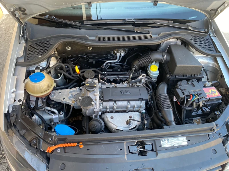 VW Polo 1.2 i, снимка 13 - Автомобили и джипове - 51736581