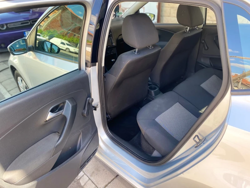 VW Polo 1.2 i, снимка 10 - Автомобили и джипове - 51736581