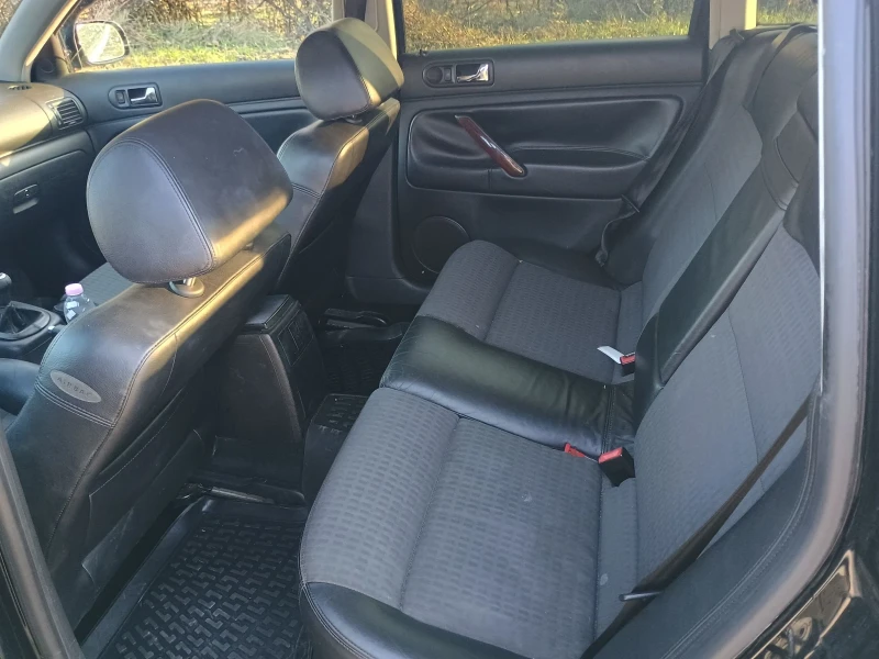 VW Passat 1.9 TDI 4Motion, снимка 11 - Автомобили и джипове - 52370387