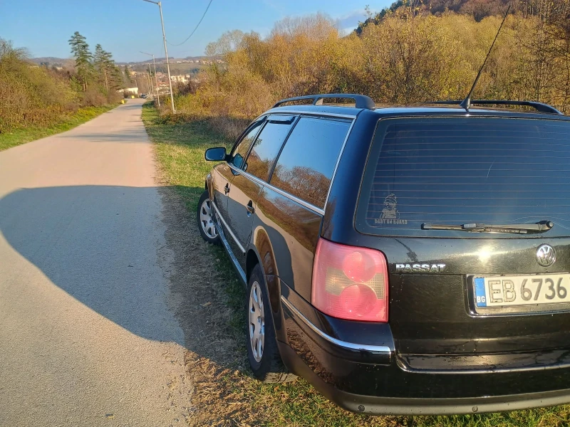 VW Passat 1.9 TDI 4Motion, снимка 7 - Автомобили и джипове - 52370387
