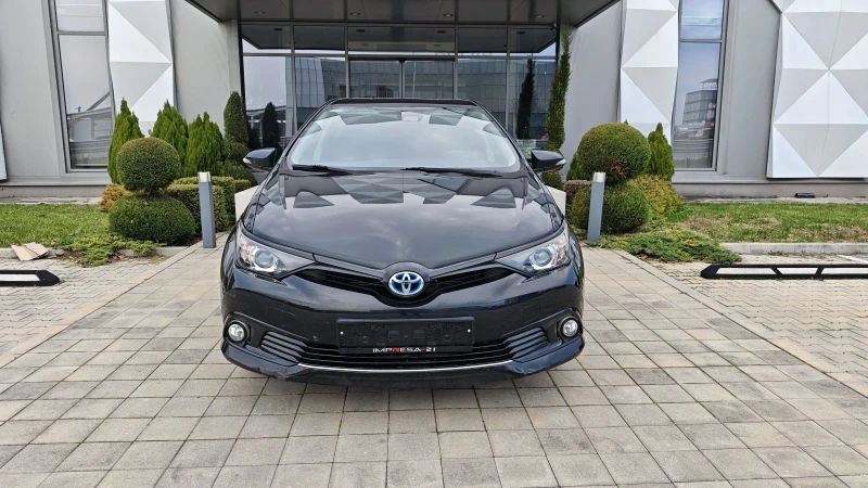 Toyota Auris 1.8i hybrid 136kc. 101000хил.км.!!! , снимка 2 - Автомобили и джипове - 52643797
