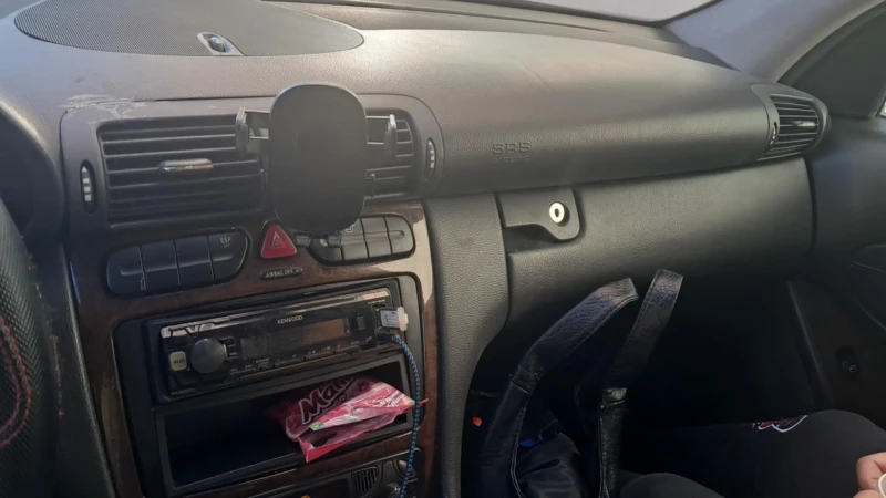 Mercedes-Benz C 200 2000, снимка 6 - Автомобили и джипове - 52849281