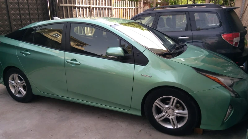 Toyota Prius IV та Генерация