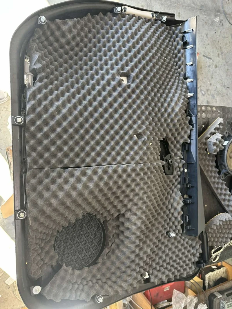 Toyota Prius IV та Генерация, снимка 17 - Автомобили и джипове - 52945453