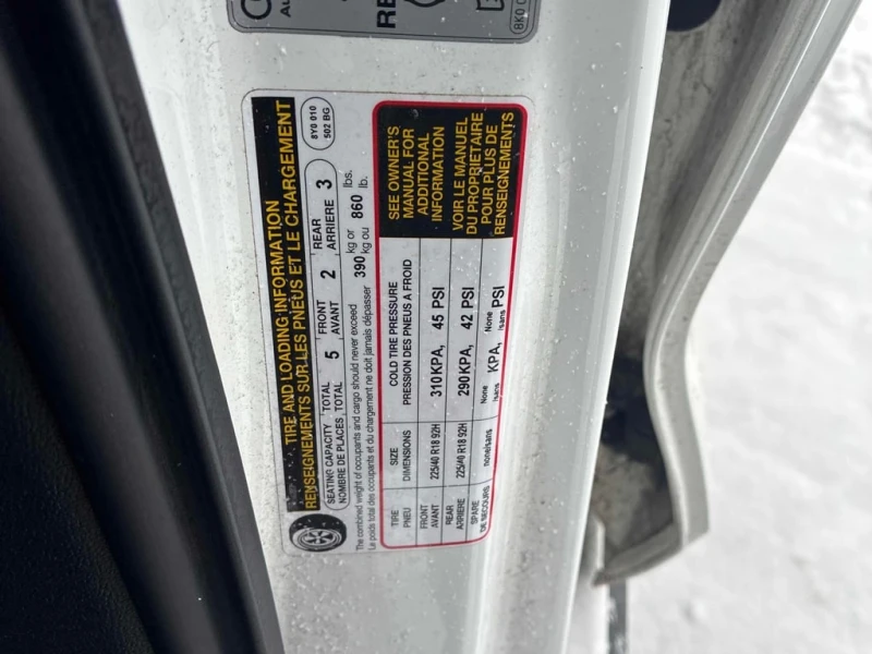 Audi S3 * Progressiv * CARFAX * БЕЗ ПЪРВОНАЧАЛНА ВНОСКА, снимка 11 - Автомобили и джипове - 53120024