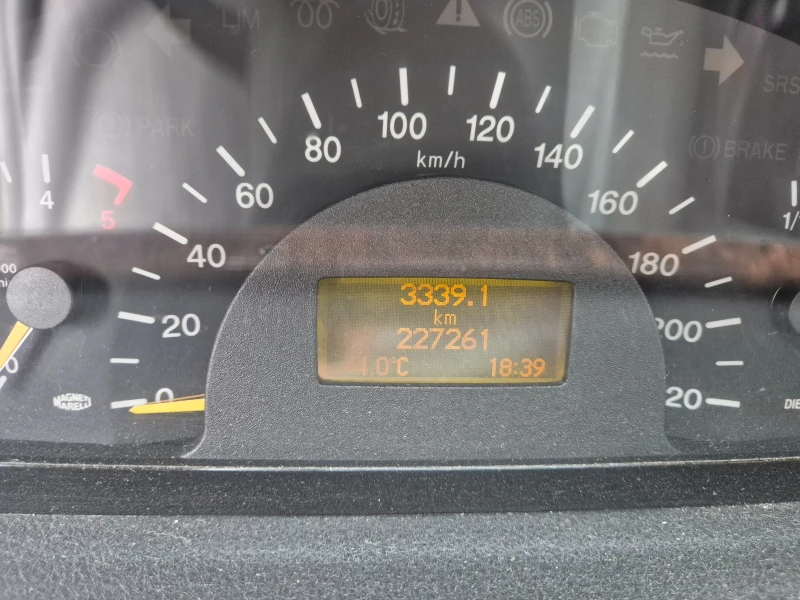 Mercedes-Benz Viano Ambiente, снимка 13 - Автомобили и джипове - 53494467