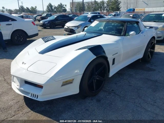 Chevrolet Corvette, снимка 3 - Автомобили и джипове - 49265915