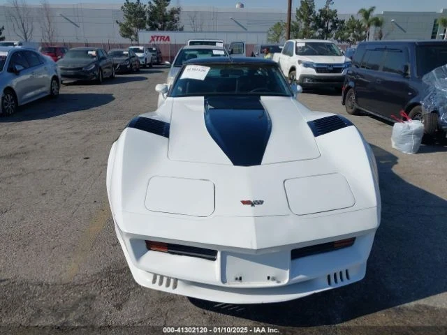 Chevrolet Corvette, снимка 2 - Автомобили и джипове - 49265915