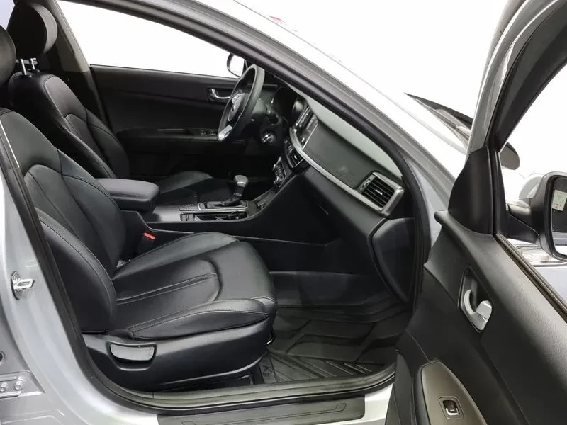 Kia K5 2.0 Lpi Deluxe, снимка 10 - Автомобили и джипове - 56512835