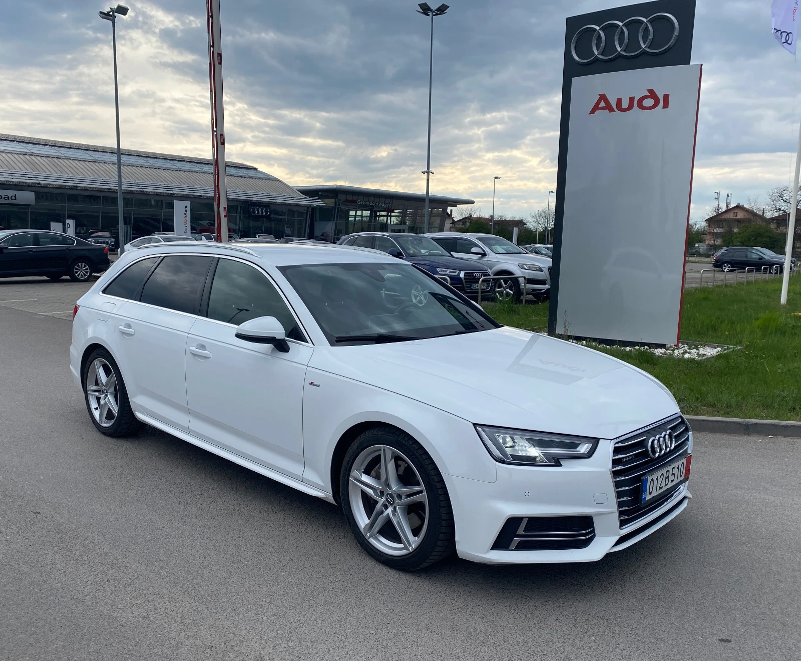 Audi A4 40 TDI Quattro S-Line Matrix Virtual cockpit, снимка 1