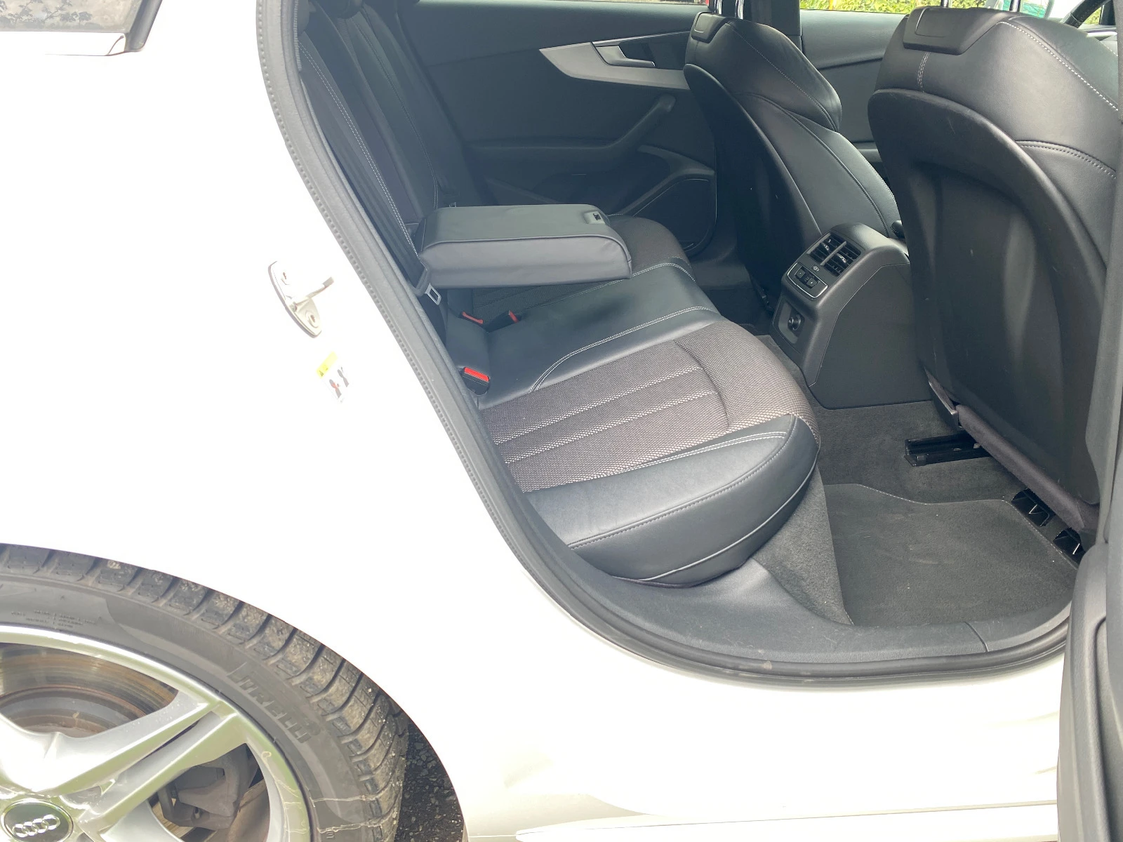 Audi A4 40 TDI Quattro S-Line Matrix Virtual cockpit | Mobile.bg   15