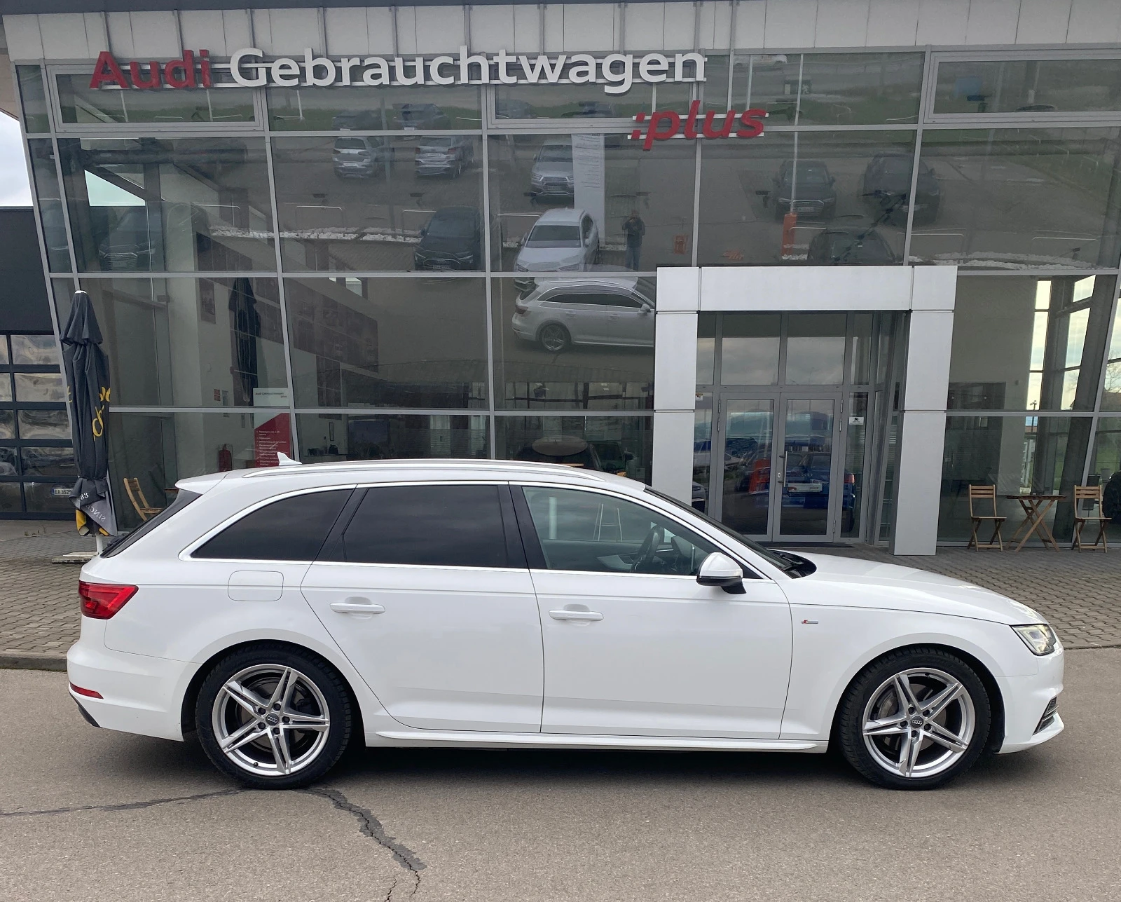 Audi A4 2.0TDi-190kc/Quattro/S-Line/Matrix/virtual cockpit - изображение 2