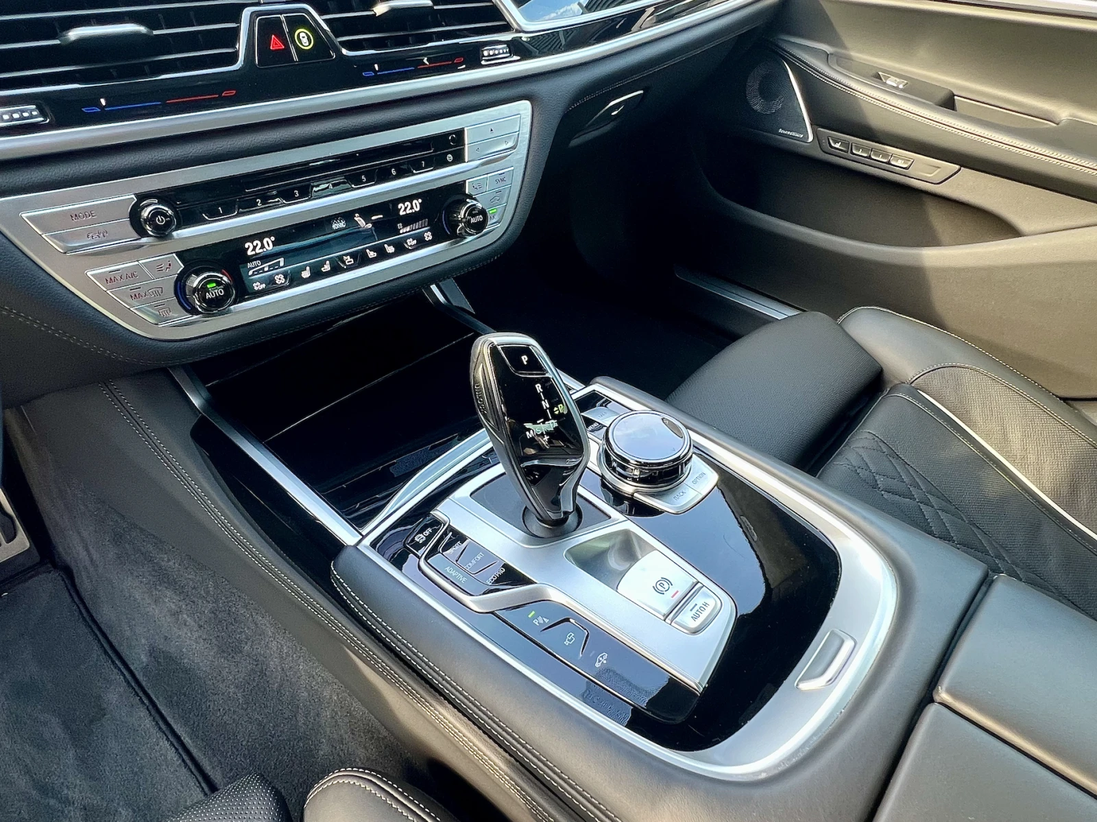 BMW 740 Ld xDrive  Executive Drive Pro B&W TV | Mobile.bg   12