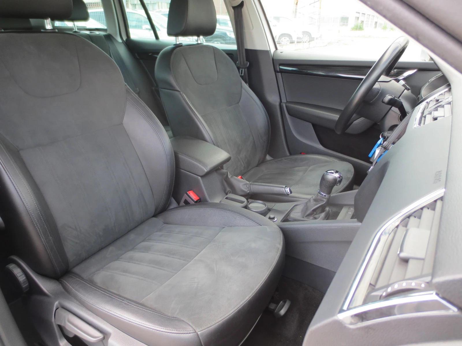 Skoda Octavia 2.0TDI* DSG*  | Mobile.bg — изображение 15