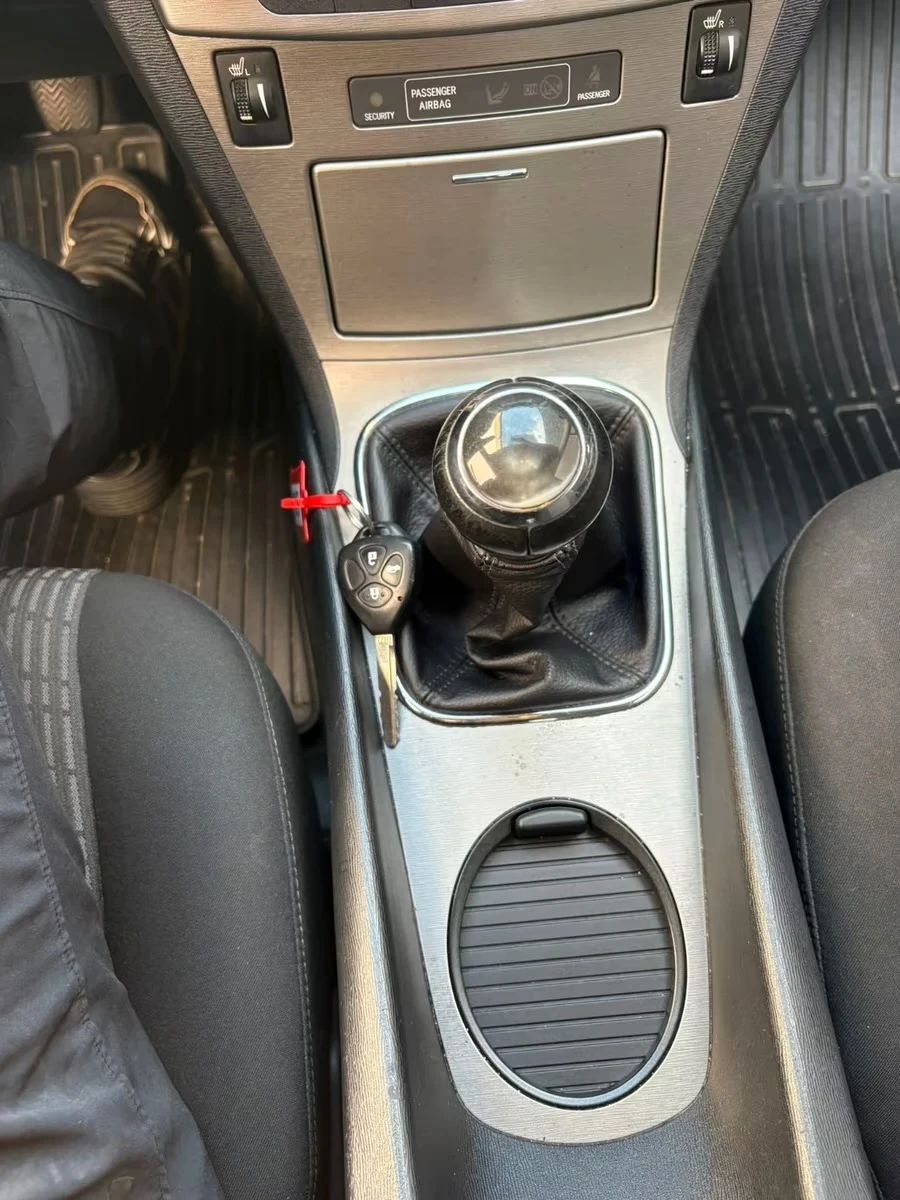 Toyota Avensis 1.8 Navi Kamera 147hp | Mobile.bg   15