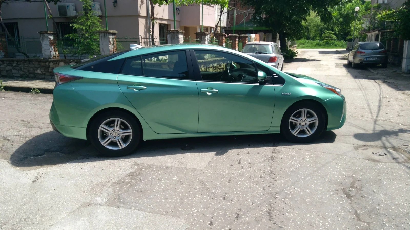 Toyota Prius IV �� ��������� | Mobile.bg � ����������� 12