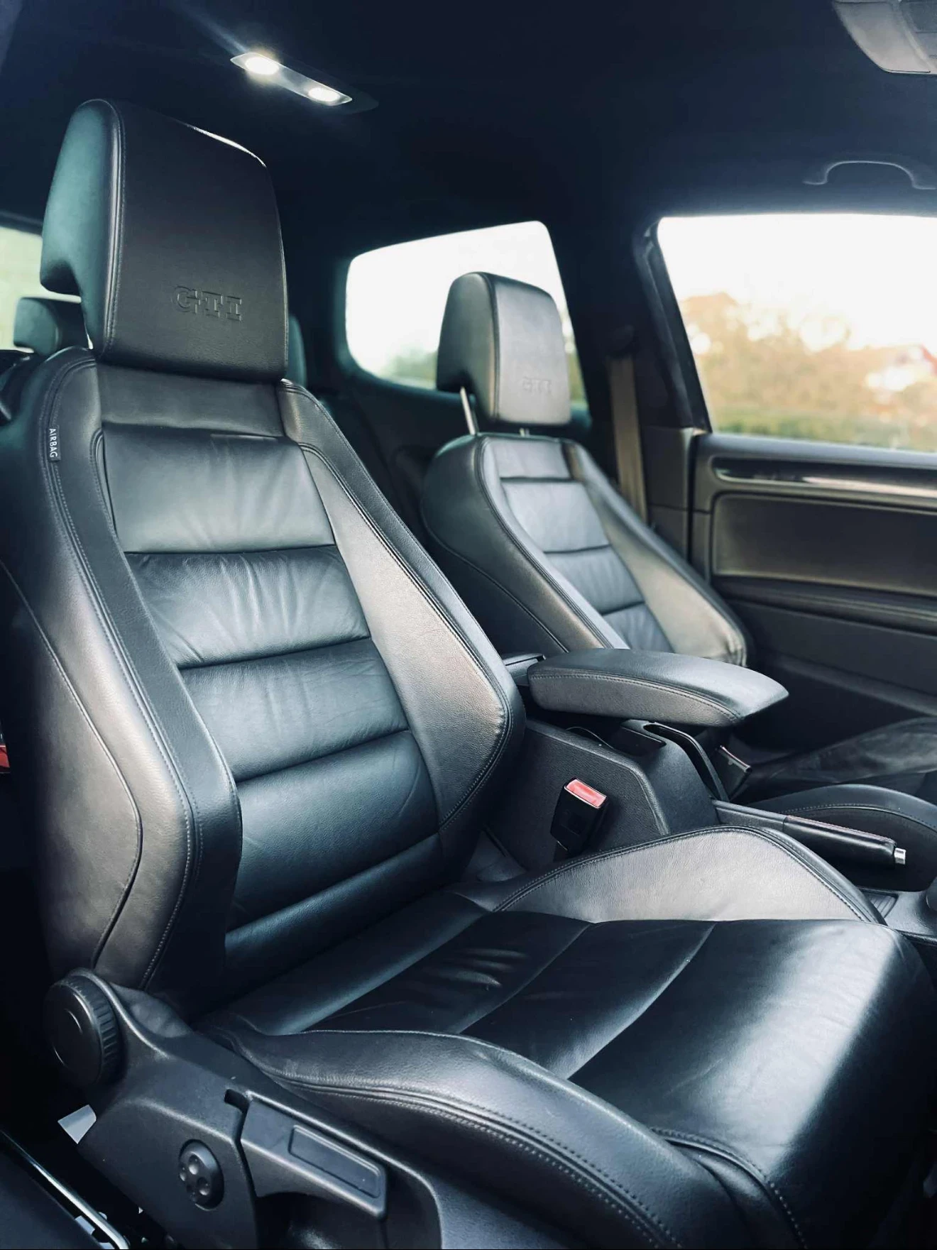 VW Golf 2.0T GTI - изображение 10