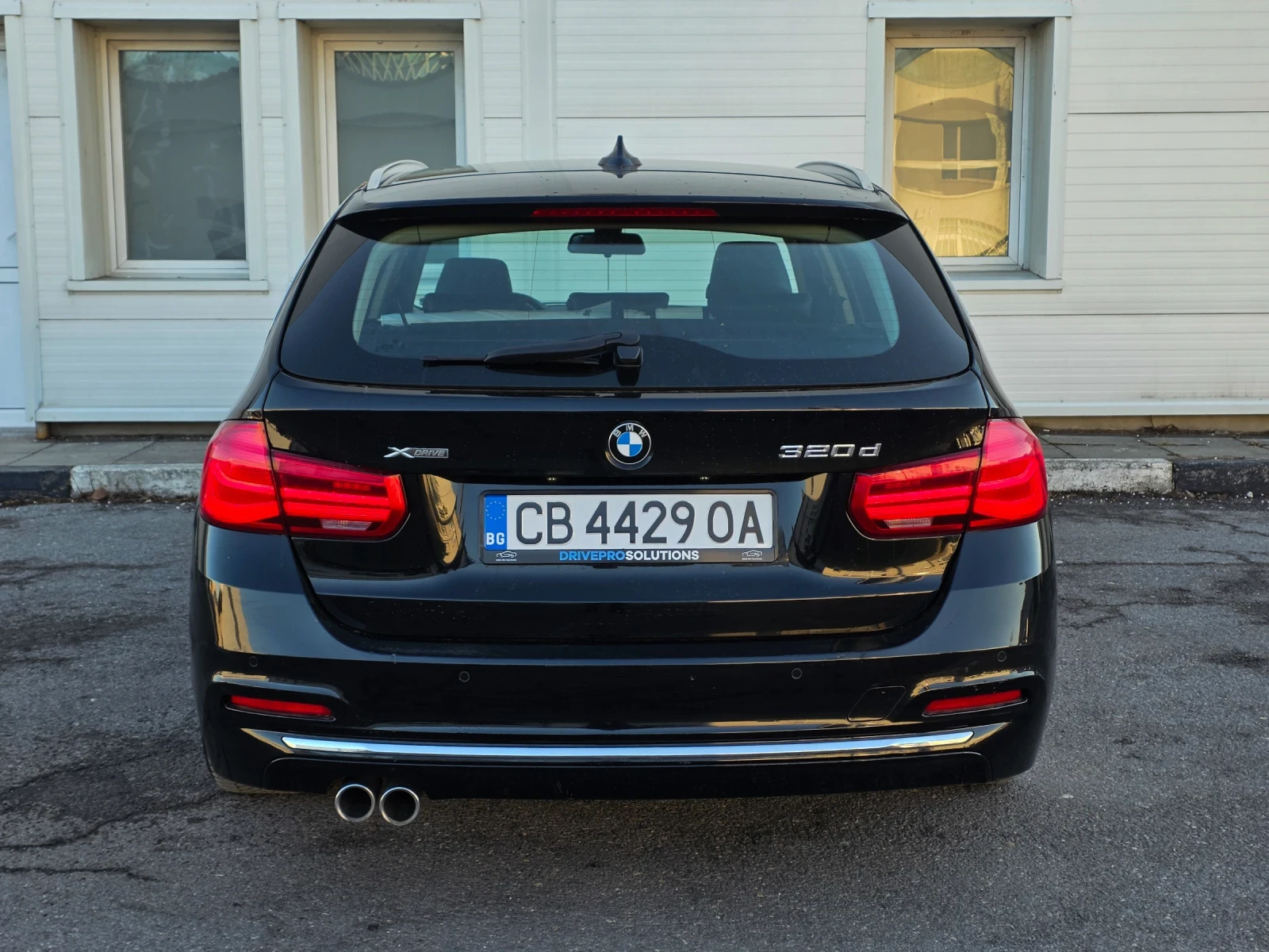 BMW 320 320xd Luxury Line * Обслужена*  - изображение 7