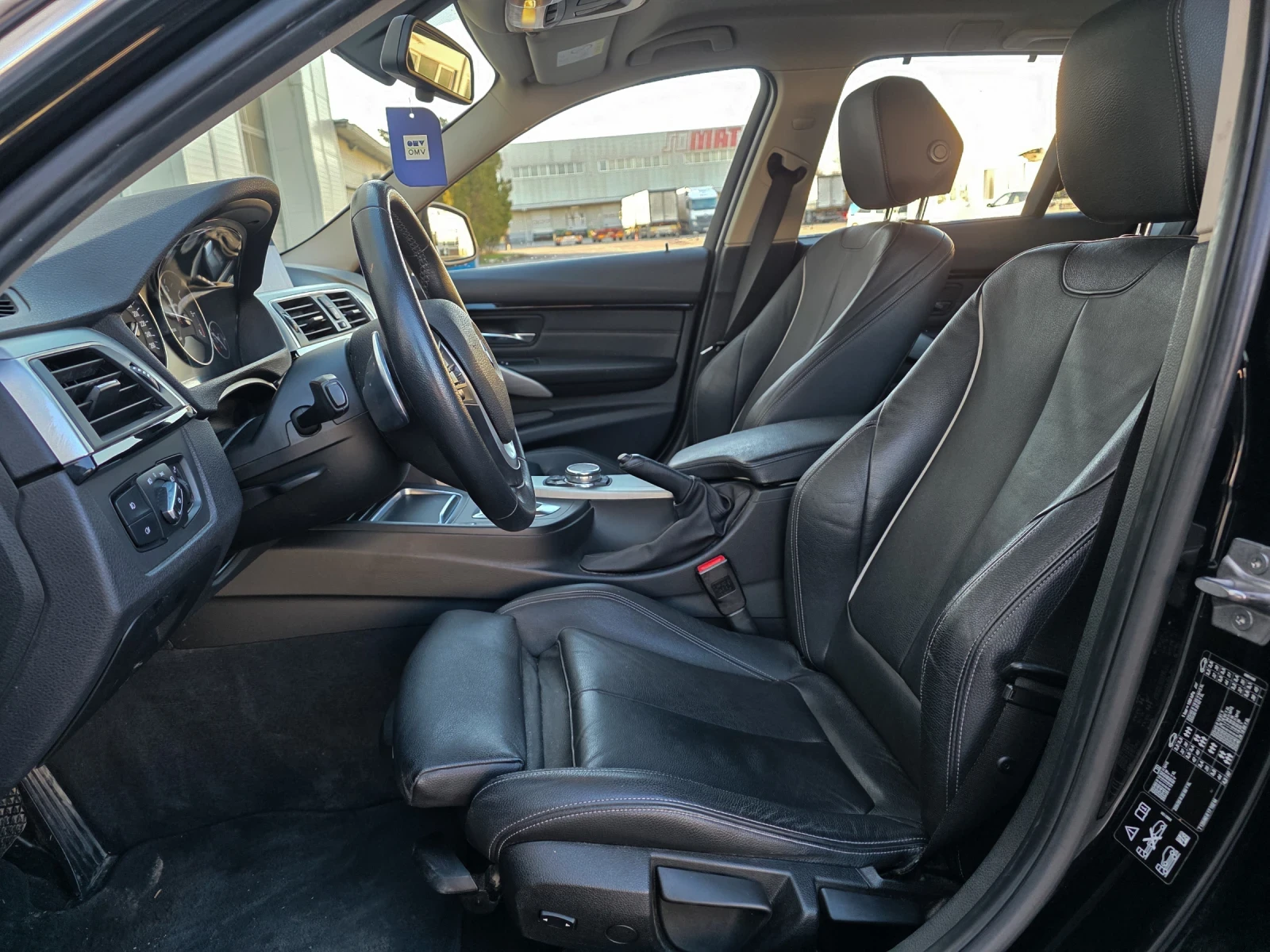 BMW 320 320xd Luxury Line * Обслужена*  - изображение 10