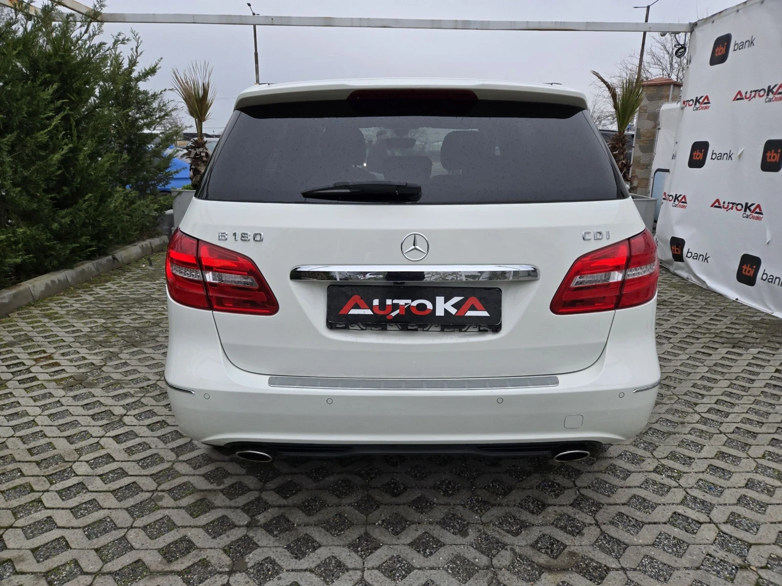 Mercedes-Benz B 180 1.8CDI-109кс= АВТОМАТ= КАМЕРА= НАВИ= PREMIUM - изображение 4