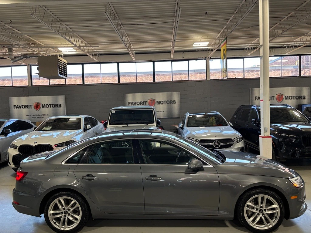 Audi A4 TECHNIK QUTTRO NAV С РЕГИСТРАЦИЯ & АВТО КРЕДИТ, снимка 3 - Автомобили и джипове - 53990328