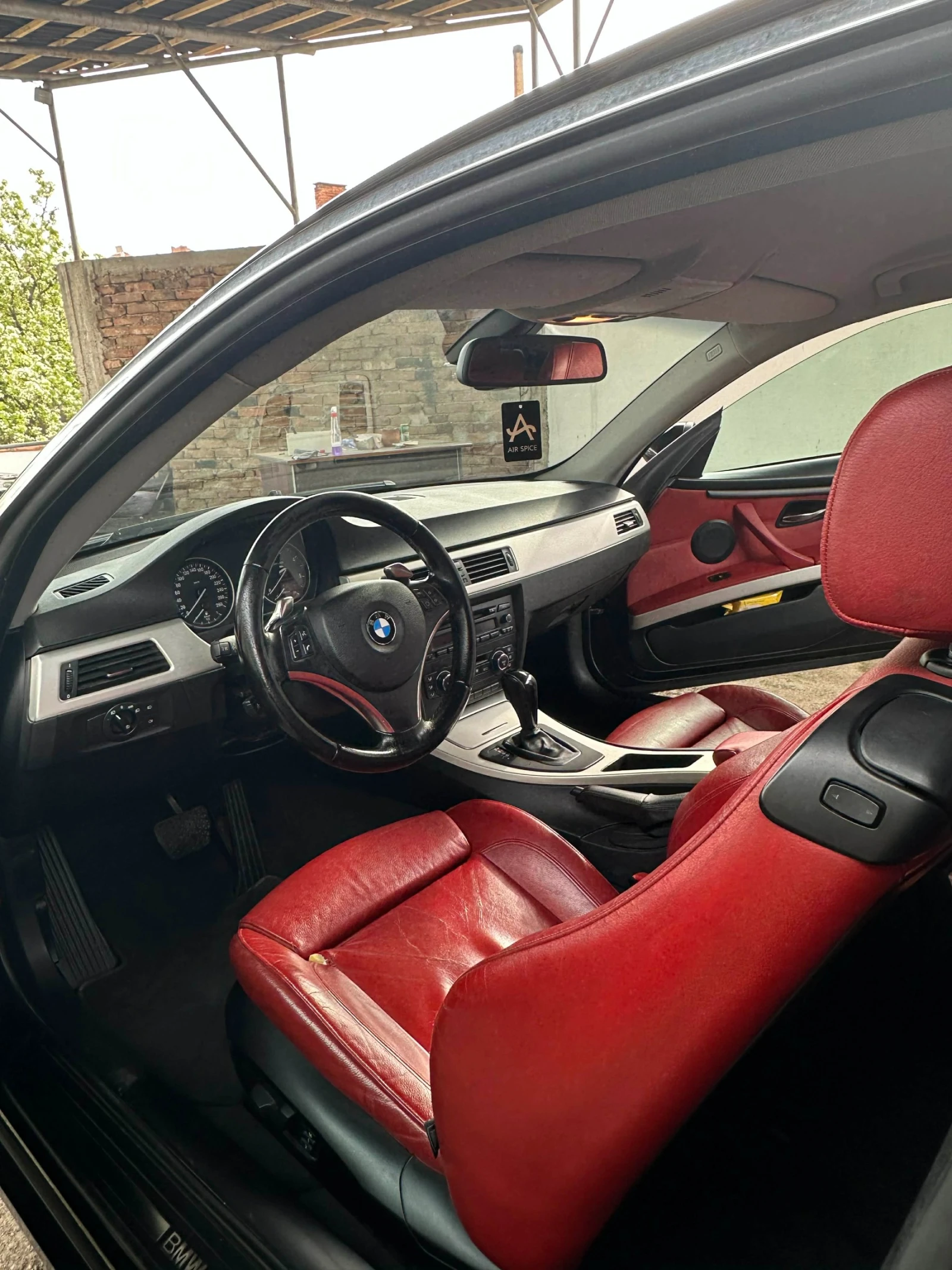 BMW 330 E92, снимка 11 - Автомобили и джипове - 54184454