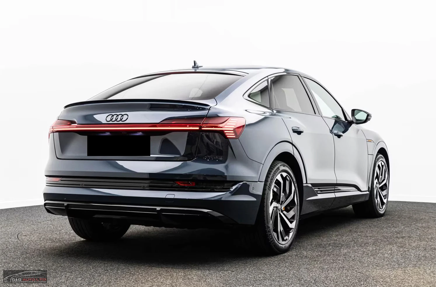 Audi E-Tron 55/SPORTBACK/408HP/2XS-LINE/CAM/PANO/B&O/ACC/401z, снимка 7 - Автомобили и джипове - 54455935