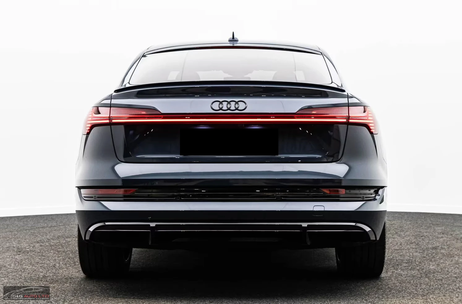 Audi E-Tron 55/SPORTBACK/408HP/2XS-LINE/CAM/PANO/B&O/ACC/401z, снимка 8 - Автомобили и джипове - 54455935