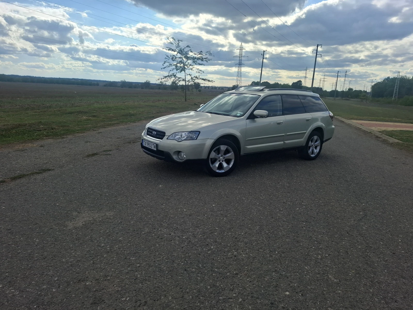 Subaru Outback, снимка 7 - Автомобили и джипове - 54488411