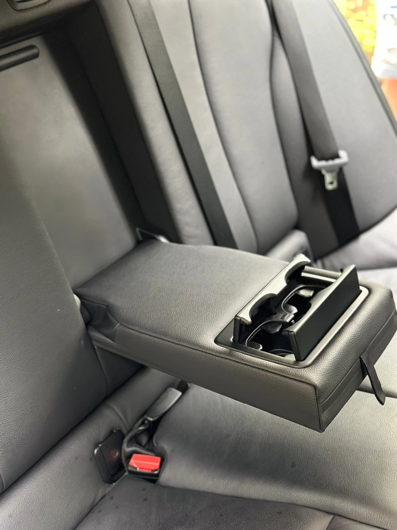 BMW 320 Luxury Line, снимка 9 - Автомобили и джипове - 54495883