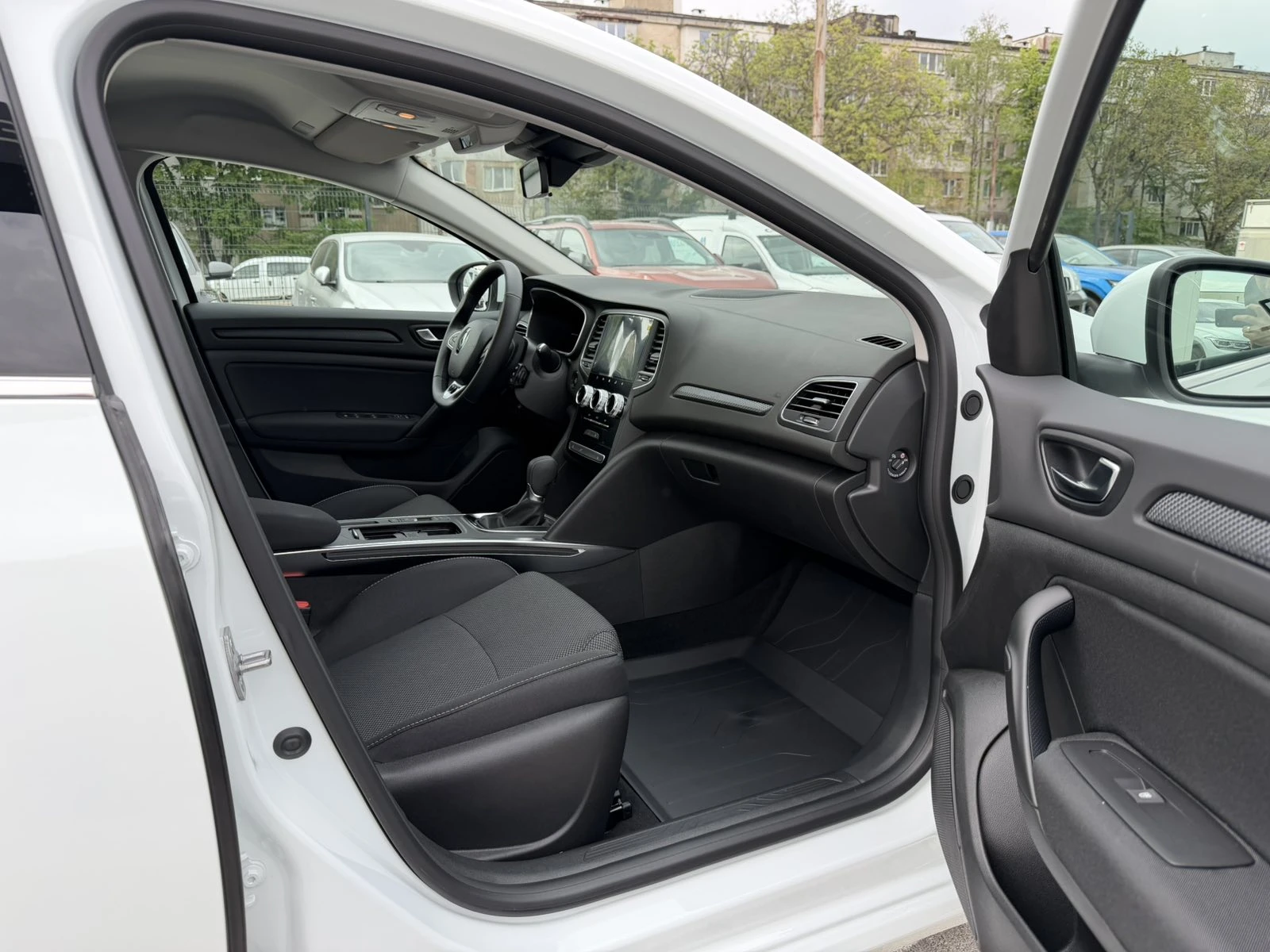 Renault Megane 1.5 dCi/EDC/115k.c./Limited | Mobile.bg � ����������� 10
