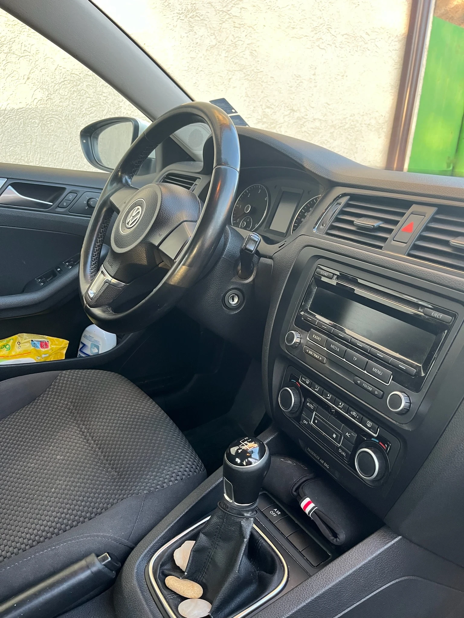 VW Jetta, снимка 5 - Автомобили и джипове - 54972610