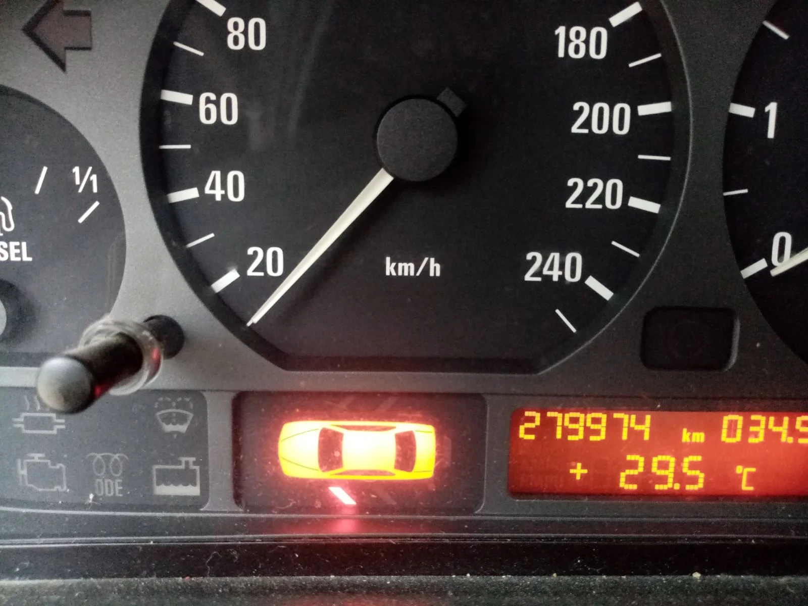 BMW 320, снимка 4 - Автомобили и джипове - 55105229