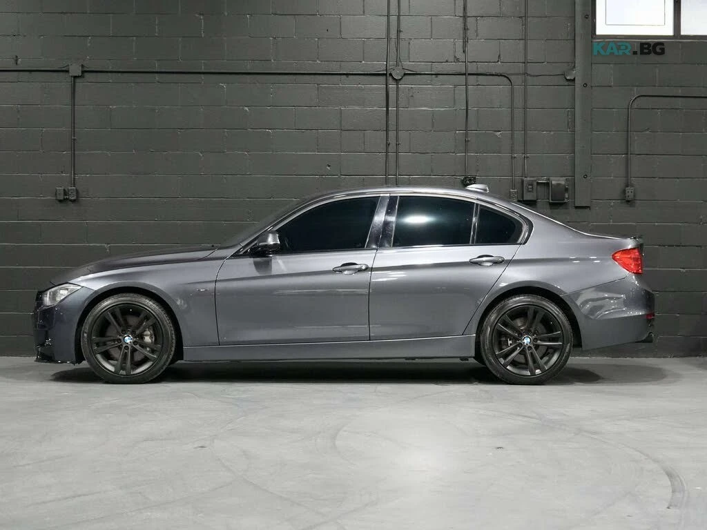BMW 335 xDrive * АвтоКредит * (ЦЕНА ДО БГ), снимка 4 - Автомобили и джипове - 55224404