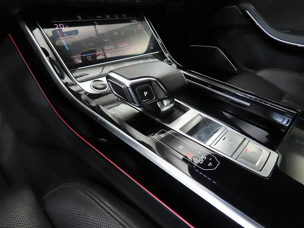 Audi A8 55* TFSI* Quattro* HeadUP* Navi* TV* Pano, снимка 14 - Автомобили и джипове - 55262795