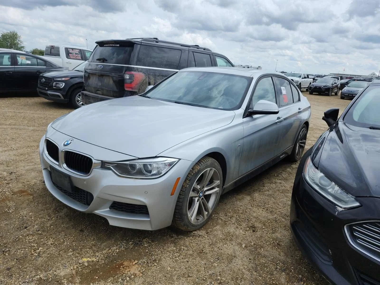 BMW 335 XDRIVE* HARMAN KARDON* HEAD-UP* ПОДГРЕВ* CARFAX 