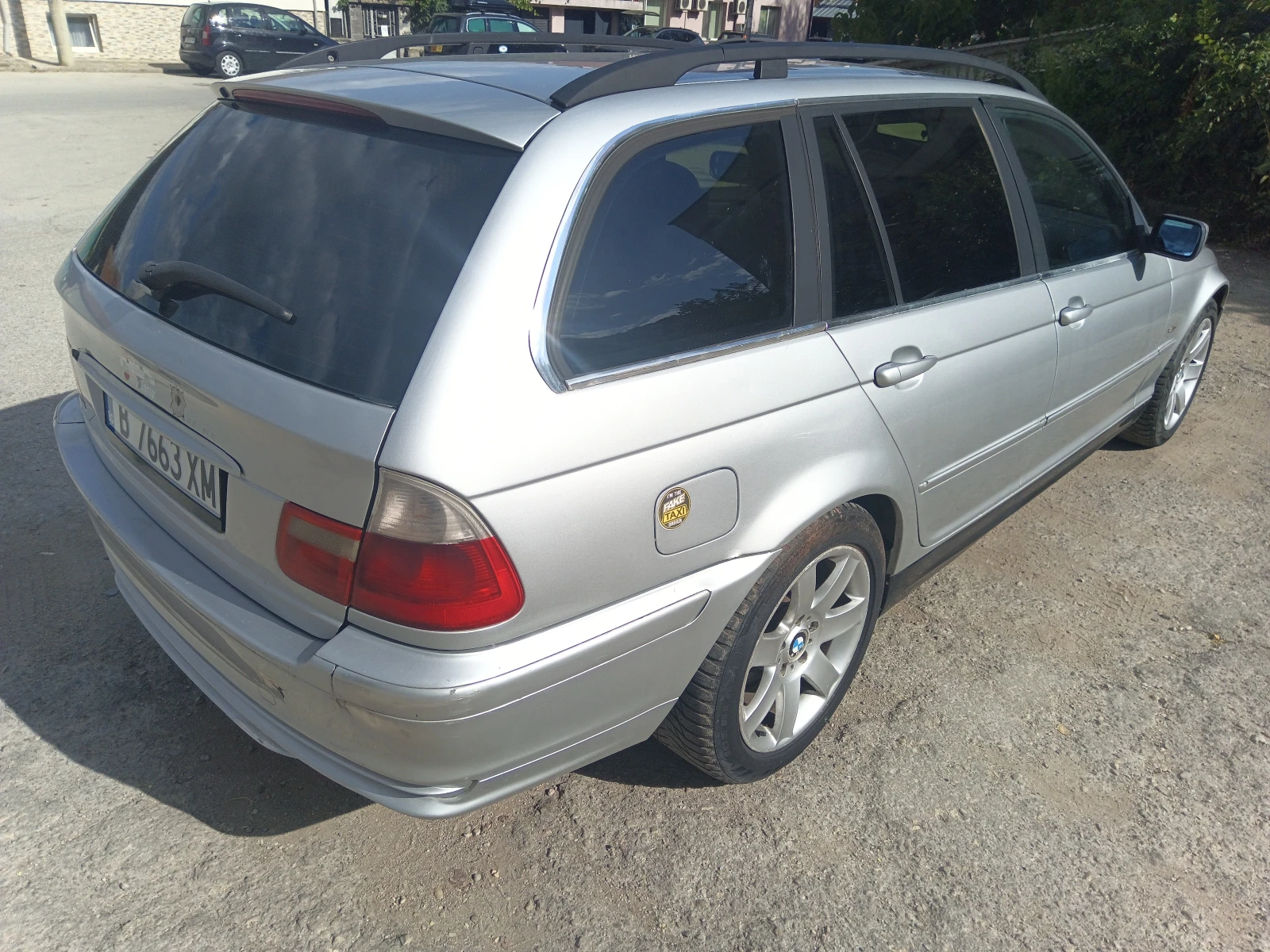 BMW 320 2.0td, снимка 3 - Автомобили и джипове - 55666002